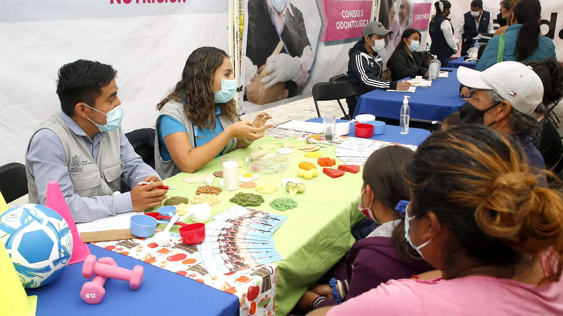 SJR Orientan a las familias